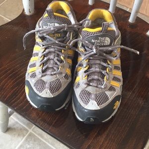 North Face tennis shoes